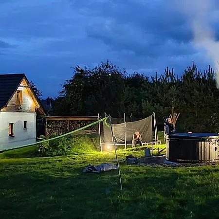 Sadkowo - Wsrod Jabloni , Balia Ogrodowa Dodatkowo Platna בית נופש Pollnow