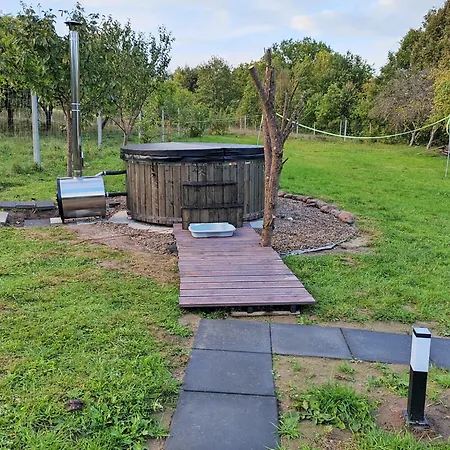 Sadkowo - Wsrod Jabloni , Balia Ogrodowa Dodatkowo Platna Polanow