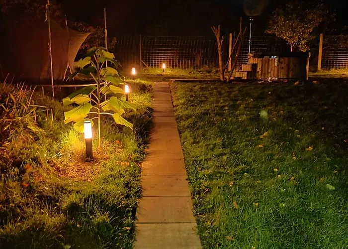 Sadkowo - Wsrod Jabloni , Balia Ogrodowa Dodatkowo Platna *