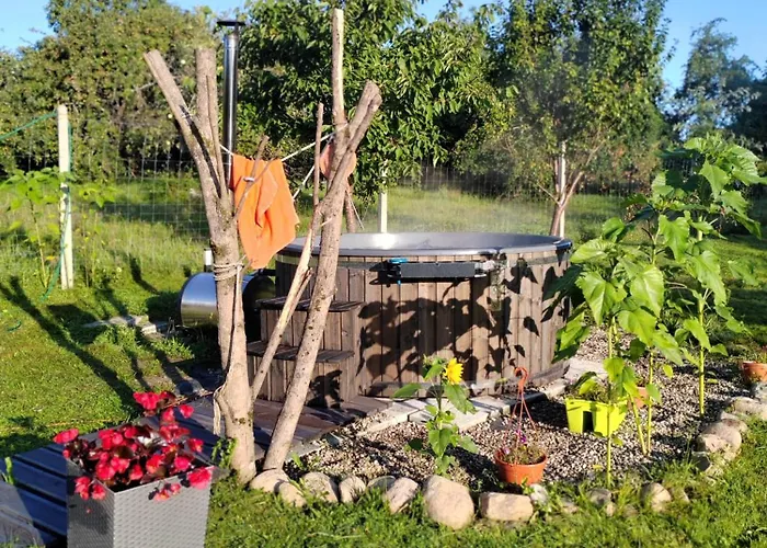 Sadkowo - Wsrod Jabloni , Balia Ogrodowa Dodatkowo Platna Nyaraló Pollnow